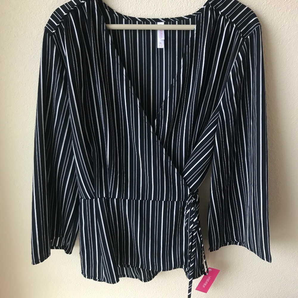 COPY - NWT | Black & White Striped Wrap Top